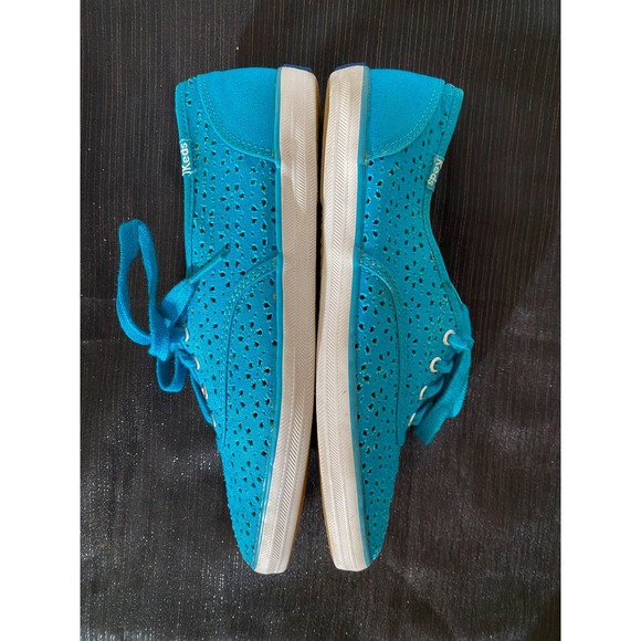 Turquoise Blue Eyelet Lace Keds, size 7 - Picture 5 of 6